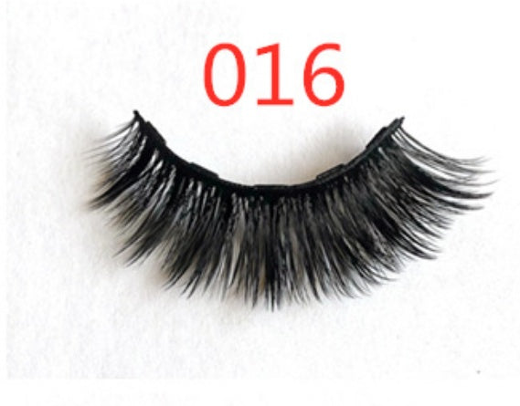 A Pair Of False Eyelashes With Magnets In Fashion - Accrosstheglobe Store