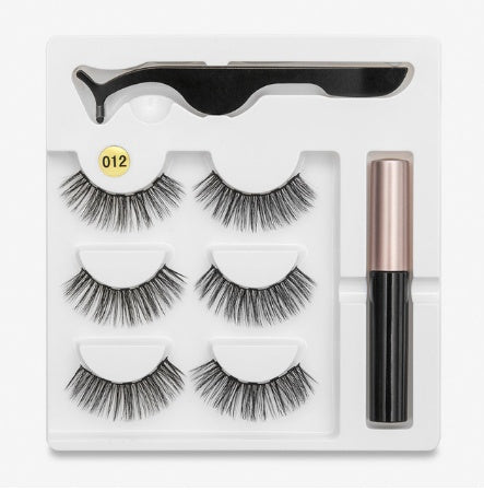 A Pair Of False Eyelashes With Magnets In Fashion - Accrosstheglobe Store