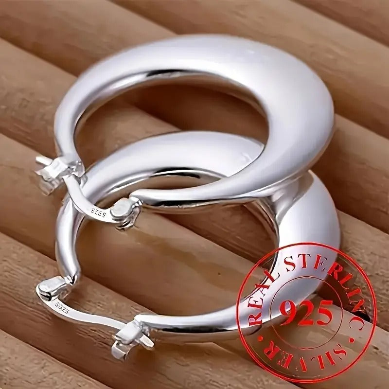 Elegant Circle Hoop Earrings – Smooth Lines Minimalist Women’s Earrings - Accrosstheglobe Store