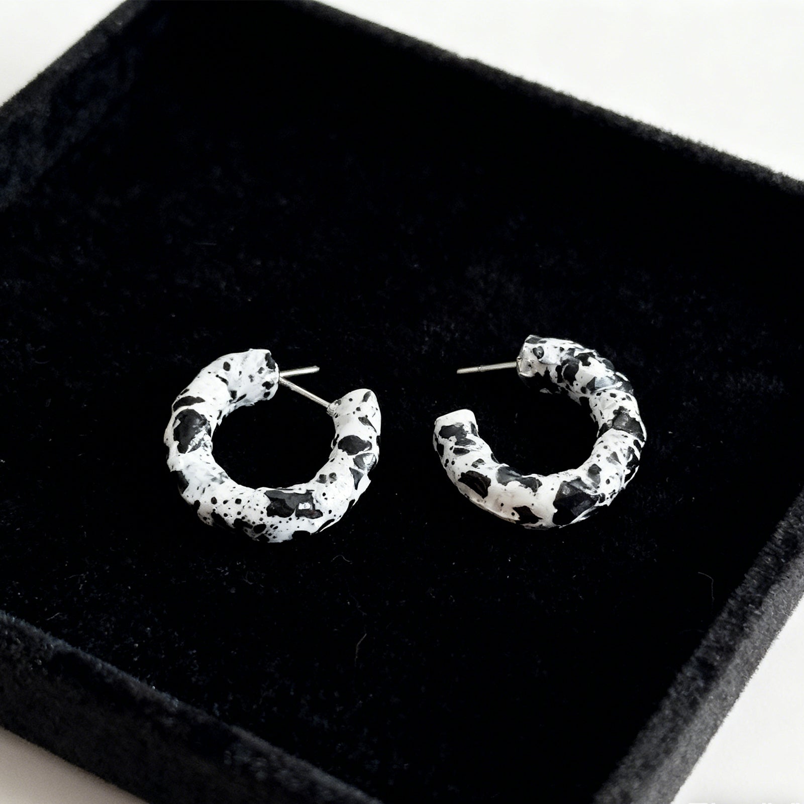Fashion Statement Earrings – Trendy Women’s Earrings for Everyday & Special Occasions - Accrosstheglobe Store
